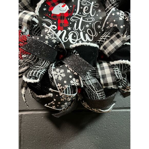 Snowman Winter Christmas Wreath Black White Red Handmade 22 Inch Deco Mesh - Picture 6 of 9
